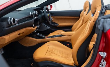 Ferrari Portofino M 21