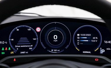 Porsche Taycan 4S Cross Turismo 18