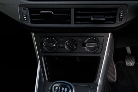 Volkswagen Polo LIFE TSI 32