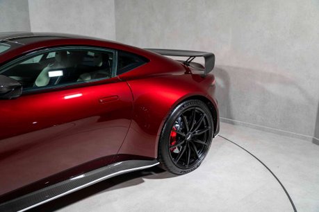 Aston Martin Vantage V12. 1 OF 333. OVER £45K IN OPTIONS. LIGHTWEIGHT PACKAGE. LIVERY PACKAGE. 50