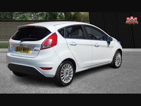 Ford Fiesta TITANIUM 9