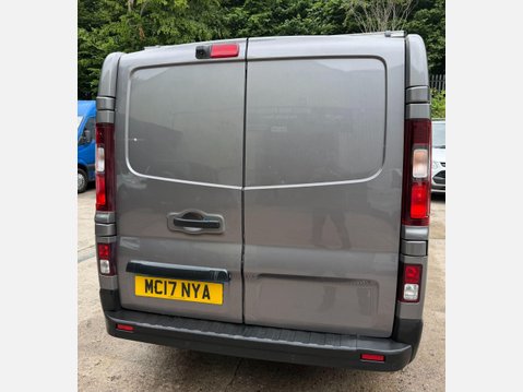 Renault Trafic 1.6 dCi 27 Sport Nav Panel Van 5dr Diesel Manual SWB Standard Roof Euro 6 ( 12