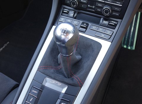 Porsche Cayman GT4 7