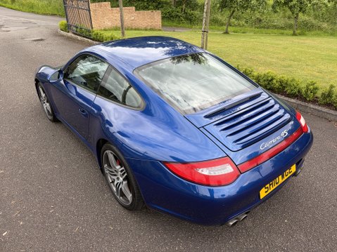 Porsche 911 CARRERA 4S 10