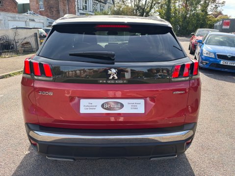 Peugeot 3008 1.5 BLUEHDI GT LINE PREMIUM 5