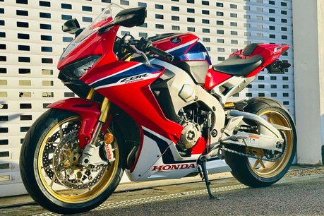 Honda CBR 1000 Super Sports Petrol Manual Euro 4 (192 ps) 14