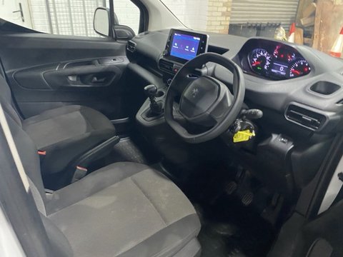 Peugeot Partner BLUEHDI PROFESSIONAL PREMIUM PLUS L1 13