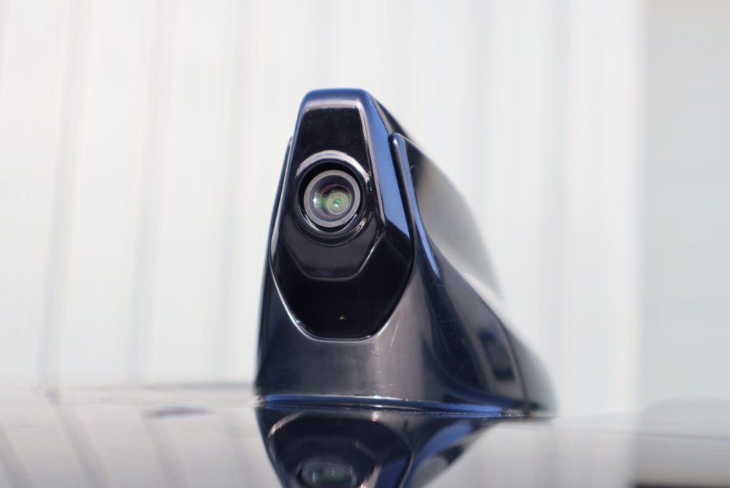 Land Rover Defender 110 D300 HARD TOP COMMERCIAL  X-DYNAMIC HSE GENUINE REAR SEATS  SEEKER STYLED 27