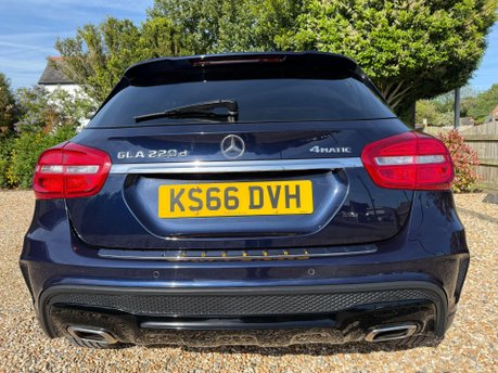 Mercedes-Benz GLA 2.1 GLA220d AMG Line (Premium) 7G-DCT 4MATIC Euro 6 (s/s) 5dr 9