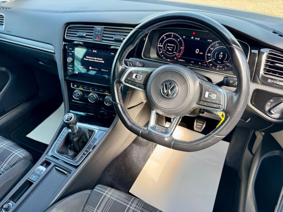 2018 Volkswagen Golf — image 39