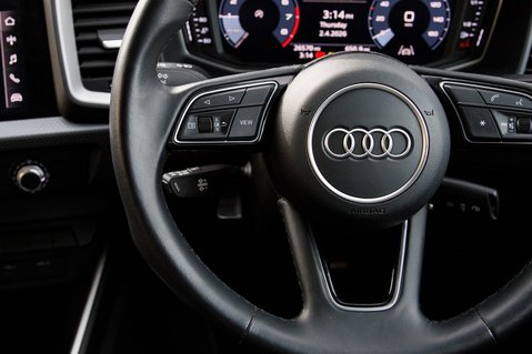 Audi A1 SPORTBACK TFSI SPORT 18