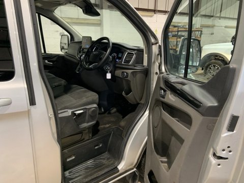 Ford Transit Custom 320 LIMITED DCIV ECOBLUE 17