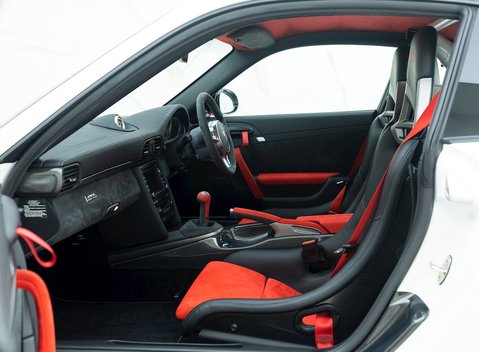 Porsche 911 GT3 RS 4.0 (997) 12