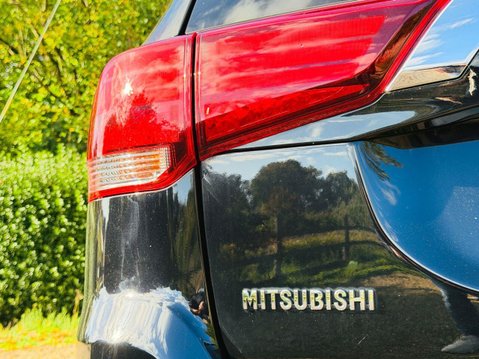 Mitsubishi Outlander 2.4h TwinMotor 13.8kWh 4h SUV 5dr Petrol Plug-in Hybrid CVT 4WD Euro 6 (s/s 12
