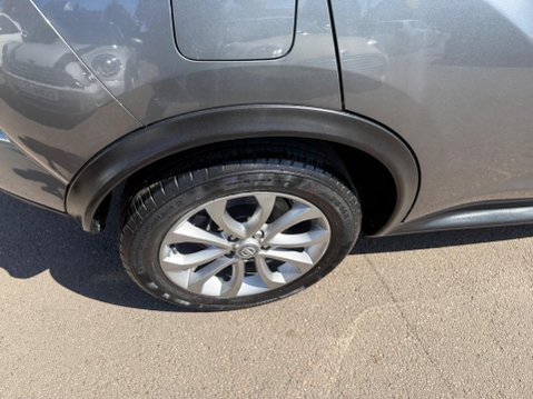 Nissan Juke 1.6 Tekna XTRON Euro 5 5dr 20