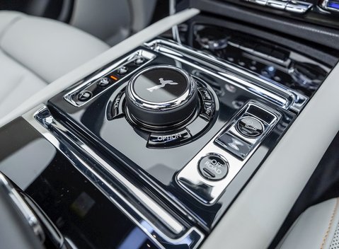 Rolls-Royce Cullinan 23