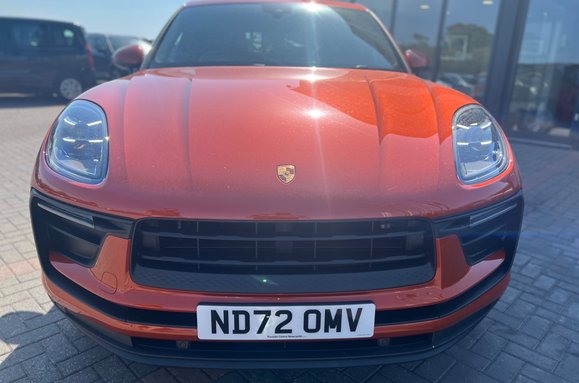 Porsche Macan PDK 10