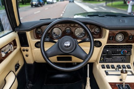 Aston Martin V8 Vantage X-Pack Volante 21