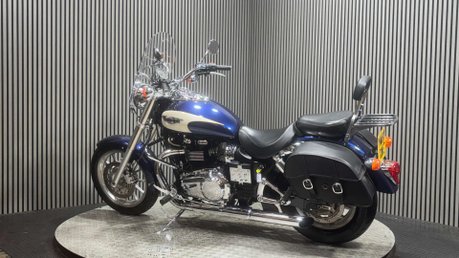Triumph Bonneville 2011 ONLY 21K NEW MOT CRUISER 865CC 5