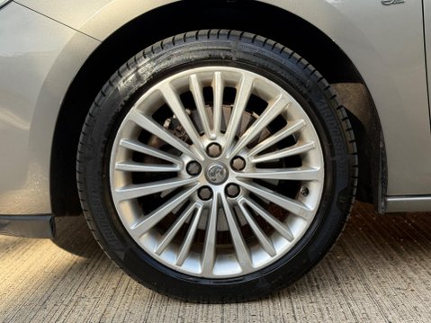 Vauxhall Astra 1.6 CDTi Elite Nav Sports Tourer Auto Euro 6 5dr 32