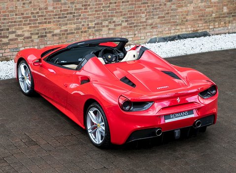 Ferrari 488 Spider 5