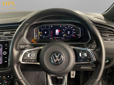 Volkswagen Tiguan 2.0 BiTDI R-Line Tech SUV 5dr Diesel DSG 4Motion Euro 6 (s/s) (240 ps) 13