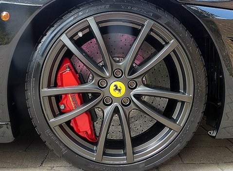 Ferrari 430 Scuderia Spider 16M 21