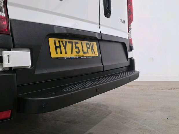 Iveco Daily Daily 35C14 Diesel 2.3 High Roof Business Van 4100L WB Hi-Matic 8