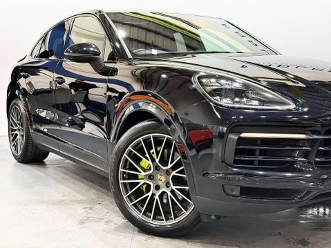 Porsche Cayenne 3.0 V6 E-Hybrid 14.1kWh Coupe 5dr Petrol Plug-in Hybrid TiptronicS 4WD Euro 7