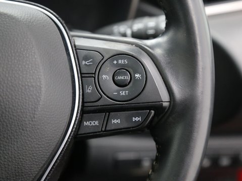 Toyota Corolla 2.0 VVT-h Design CVT Euro 6 (s/s) 5dr 12