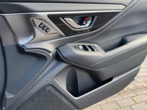 Subaru Outback TOURING 39