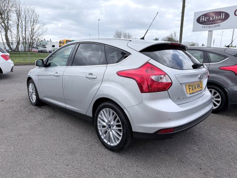 Ford Focus 1.0 ZETEC NAVIGATOR 7