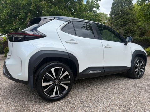 Toyota Yaris Cross 1.5 VVT-h Premiere Edition E-CVT Euro 6 (s/s) 5dr 47