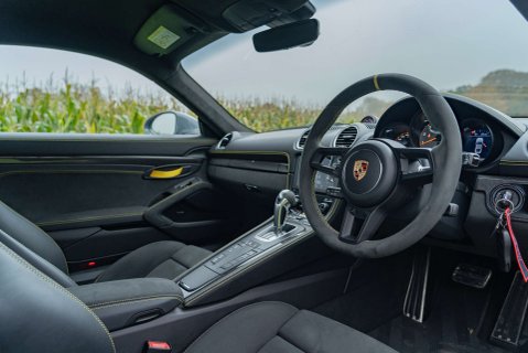 Porsche 718 GT4 PDK 10