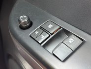 Toyota Hilux Active 4WD D-4D ECB Pickup 34