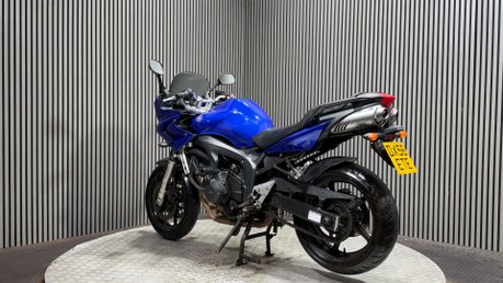 Yamaha FZ 2006 36K GOOD RUNNING PROJECT BIKE SPARES OR REPAIR 600CC 6