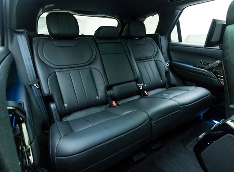 Land Rover Range Rover Sport P440e Dynamic SE 12
