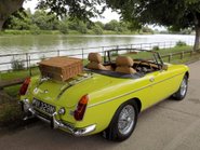 MG B ROADSTER 83