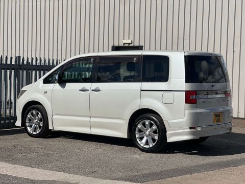 Mitsubishi Delica Roadest 37