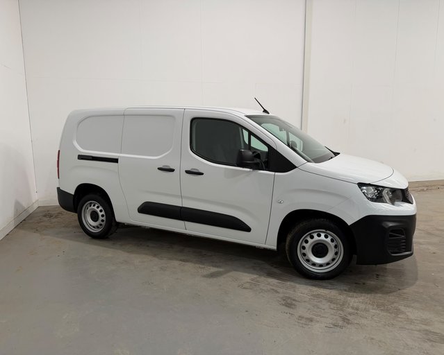 Peugeot Partner PARTNER LONG DIESEL 850 1.5 Blue HDi 100 Professional Prem + Crew Van