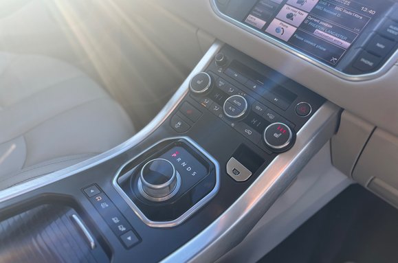 Land Rover Range Rover Evoque 2.2 SD4 PRESTIGE AUTO 22