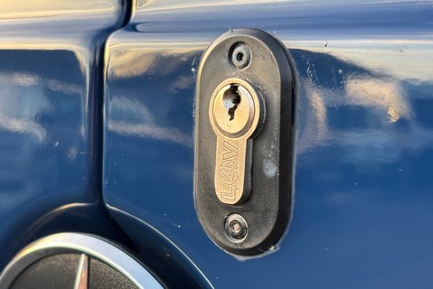 Mercedes-Benz Sprinter 315 Cdi Premium Mwb Lr Panel Van 26