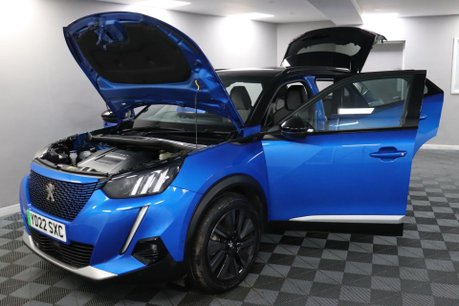 Peugeot 2008 GT PREMIUM 16