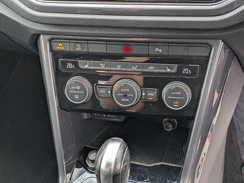 Volkswagen T-Roc R-LINE TDI EVO DSG 29