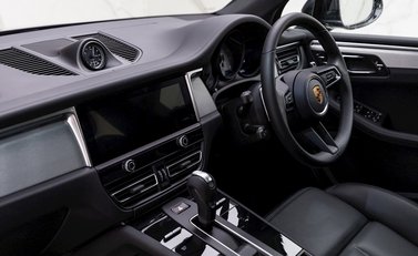 Porsche Macan S 15