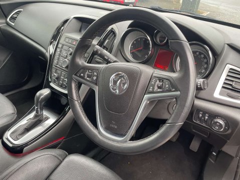 Vauxhall Astra 1.6 Astra Elite Auto 5dr 4
