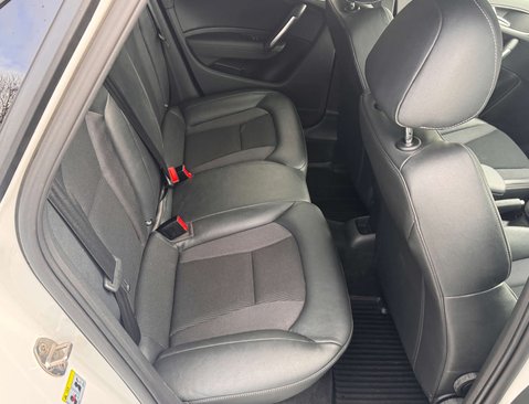 Audi A1 1.4 A1 Sportback TFSI S Line Nav Semi-Auto 5dr 15