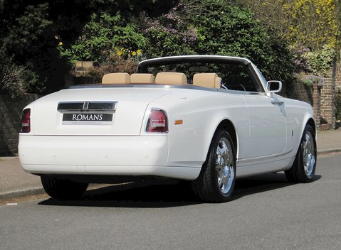 Rolls-Royce Phantom Drophead Coupe 5