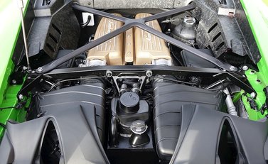 Lamborghini Huracan Performante 9