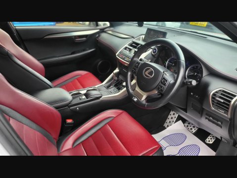 Lexus NX 300H F SPORT 2